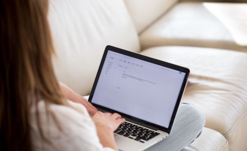 Viết email giới thiệu bản thân bằng tiếng anh